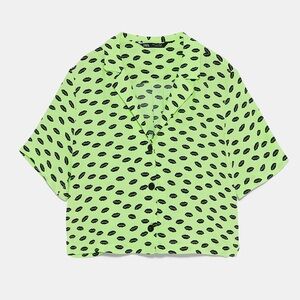 Zara Lip Print Short Sleeve Crop Top